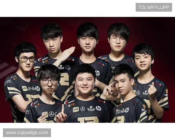 赛后分析：RNG与V5对决中的策略与实力较量全景回顾