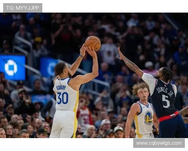 2014至2015赛季勇士与快船的激烈对决回顾与分析