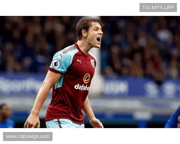 伯恩利迎战奥林匹亚期待精彩对决双方球员状态火热斗志昂扬